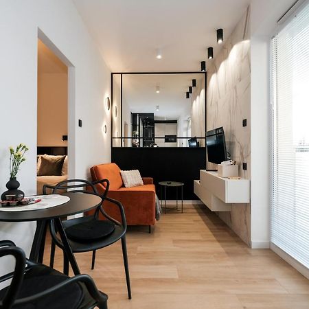 City Mood Apartamenty Lodz Fabryczna 450M Wszystko Nowe Экстерьер фото